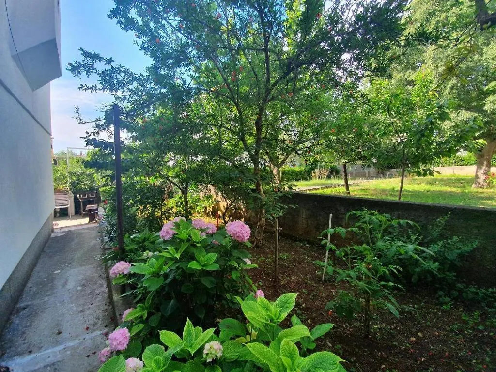 Peaceful Apartment 30 Meters From Sea! Zadar