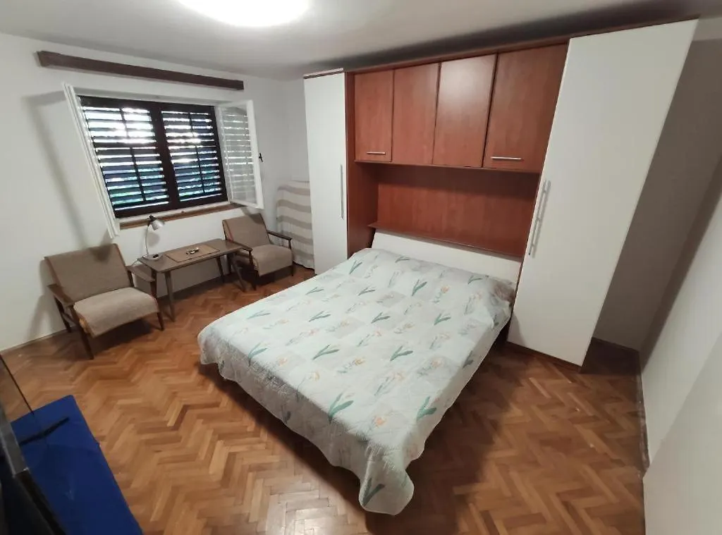 Peaceful Apartment 30 Meters From Sea! ザダル 0*,